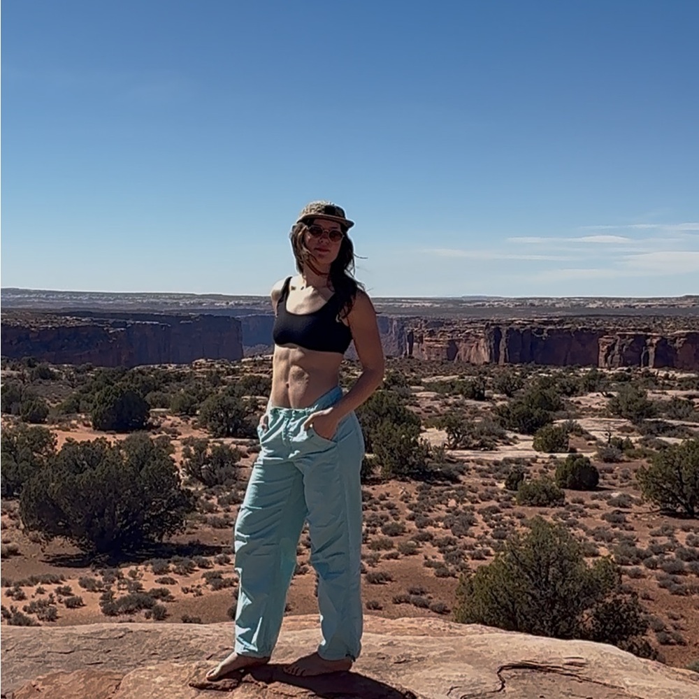 Meet your Posher, Alexis